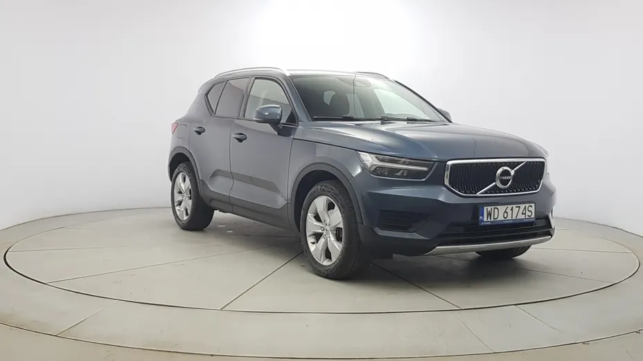 VOLVO XC40 XC40 T3 Momentum Pro aut