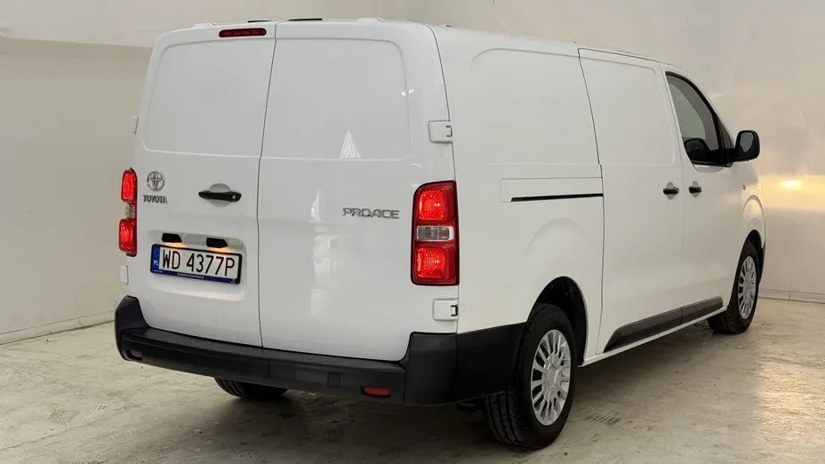 TOYOTA Proace Proace 2.0 D-4D Long 3,1t Active