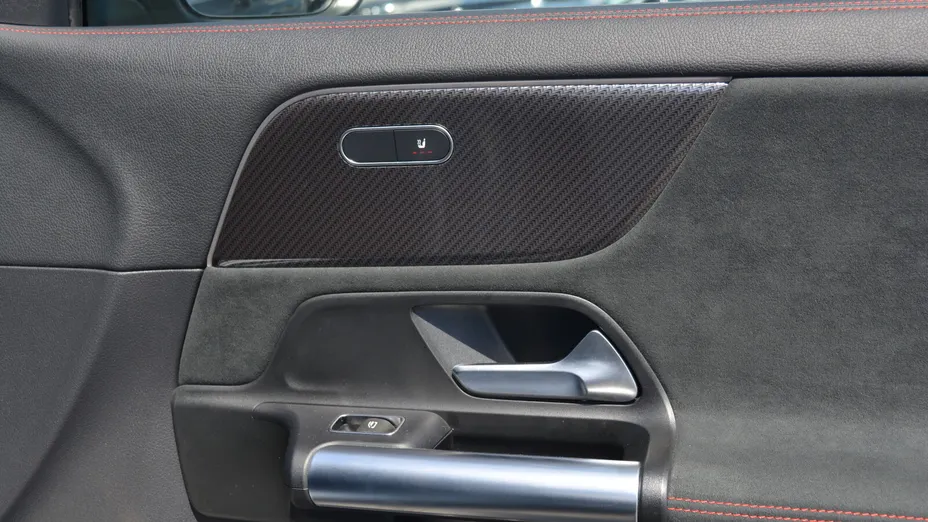 MERCEDES-BENZ GLA GLA 200 mHEV AMG Line 7G-DCT