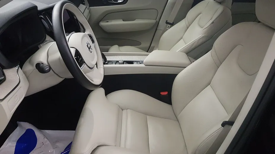 VOLVO XC60 XC60 B4 B Inscription aut