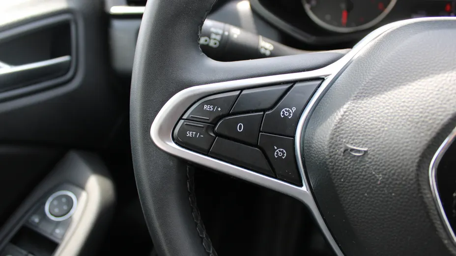 RENAULT Clio Clio 1.0 TCe Equilibre