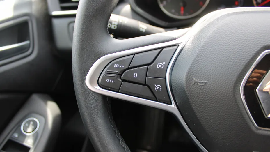 RENAULT Clio Clio 1.0 TCe Equilibre