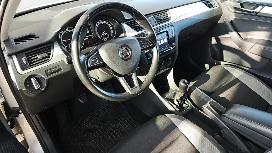 SKODA Rapid Rapid Spb. 1.0 TSI Ambition
