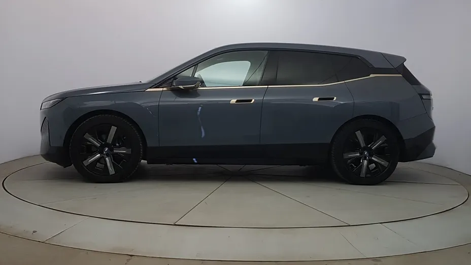 BMW iX iX xDrive40 76.6kWh