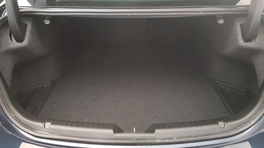 MAZDA 6 6 2.0 Center-Line aut