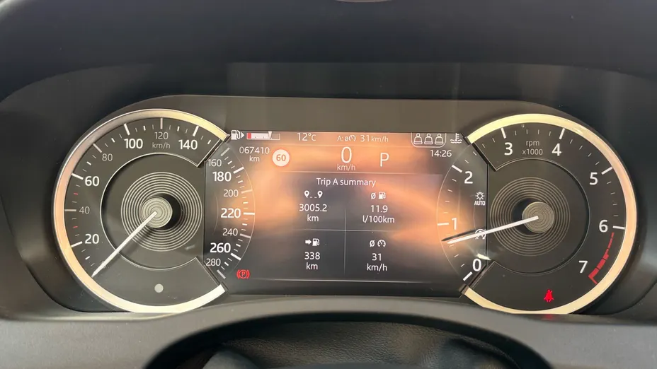 JAGUAR XE XE 2.0 P250 R-Dynamic Black aut