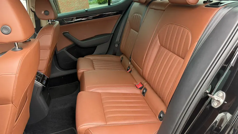 SKODA Superb Superb 2.0 TDI SCR L&K DSG