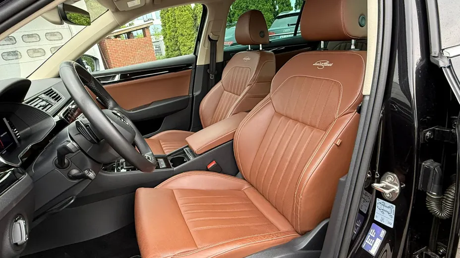 SKODA Superb Superb 2.0 TDI SCR L&K DSG