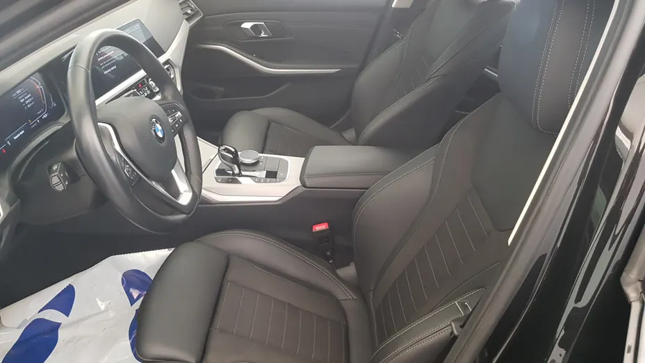 BMW Seria 3 320d xDrive mHEV Advantage aut