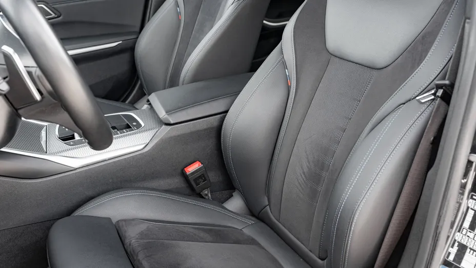 BMW Seria 3 318i M Sport aut