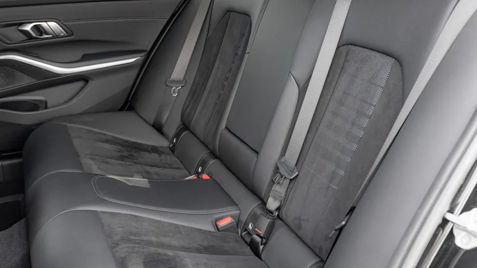 BMW Seria 3 318i M Sport aut