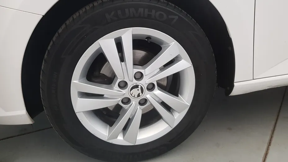 SKODA Fabia Fabia 1.0 Ambition