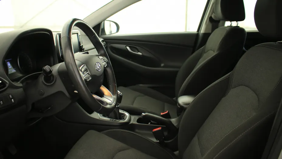 HYUNDAI i30 i30 1.5 DPI Smart