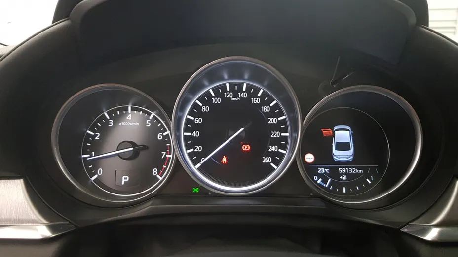 MAZDA 6 6 2.0 Center-Line aut