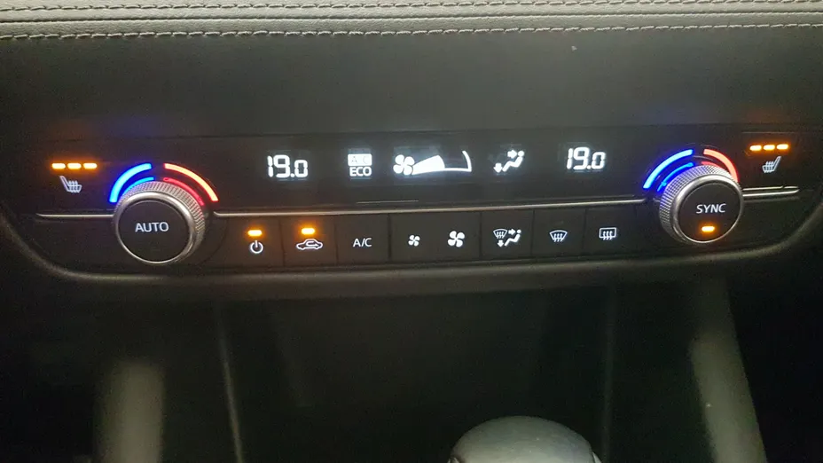 MAZDA 6 6 2.0 Center-Line aut