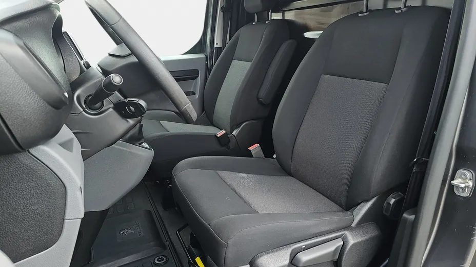 PEUGEOT Expert Expert 2.0 BlueHDi Long 3,1t Asphalt