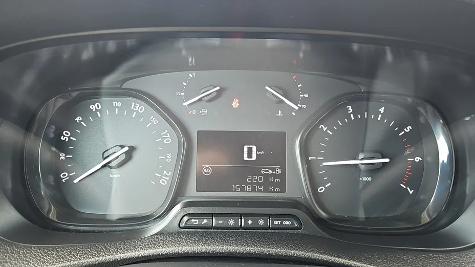 PEUGEOT Expert Expert 2.0 BlueHDi Long 3,1t Asphalt
