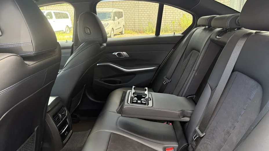 BMW Seria 3 320d xDrive mHEV M Sport sport-aut