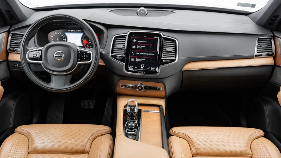VOLVO XC90 XC90 T8 AWD Plug-In Hybrid Inscription 7os aut