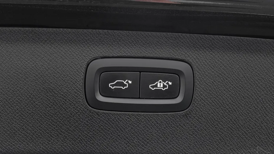 VOLVO XC90 XC90 T8 AWD Plug-In Hybrid Inscription 7os aut