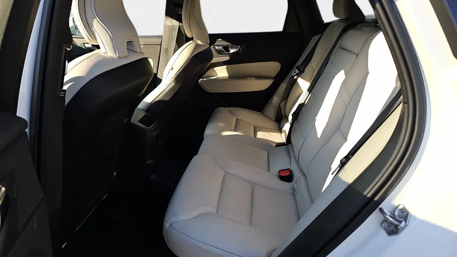 VOLVO XC60 XC60 T8 AWD Plug-In Hybrid Inscription Expression aut
