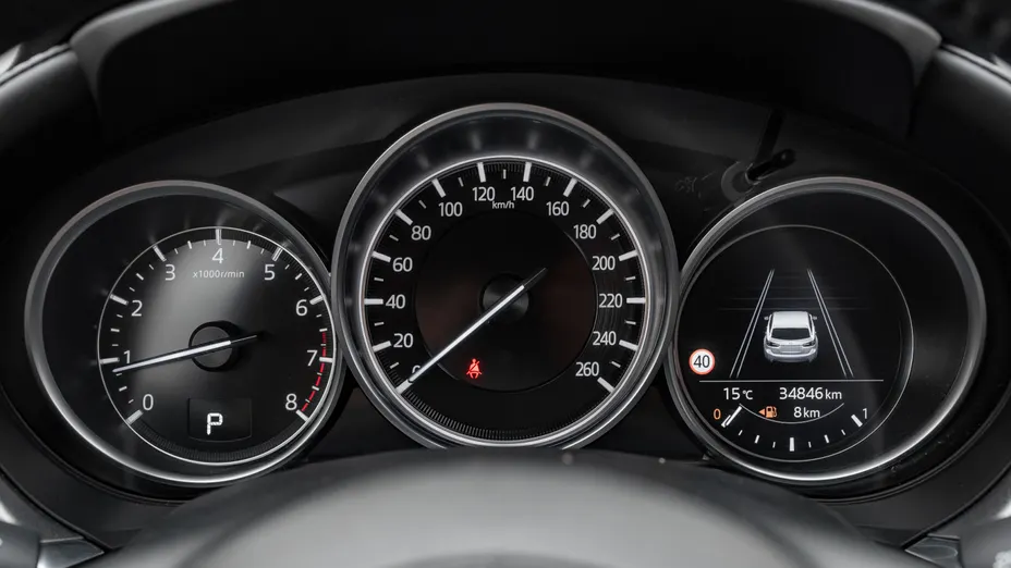 MAZDA 6 6 2.0 Center-Line aut
