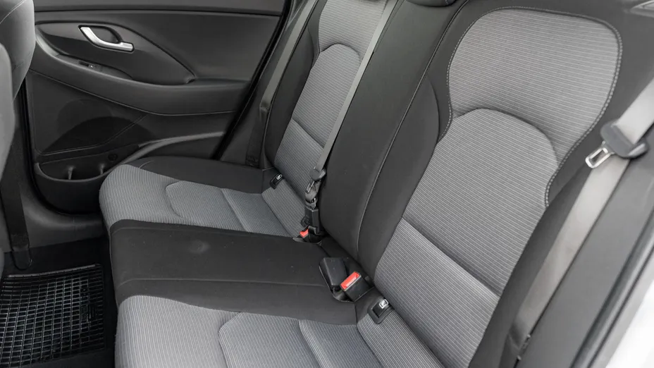 HYUNDAI i30 i30 1.5 DPI Classic +