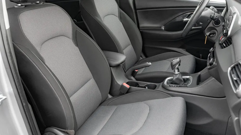 HYUNDAI i30 i30 1.5 DPI Classic +