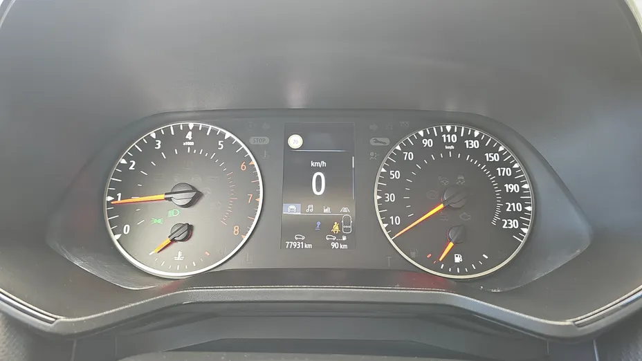 RENAULT Clio Clio 1.0 TCe Equilibre