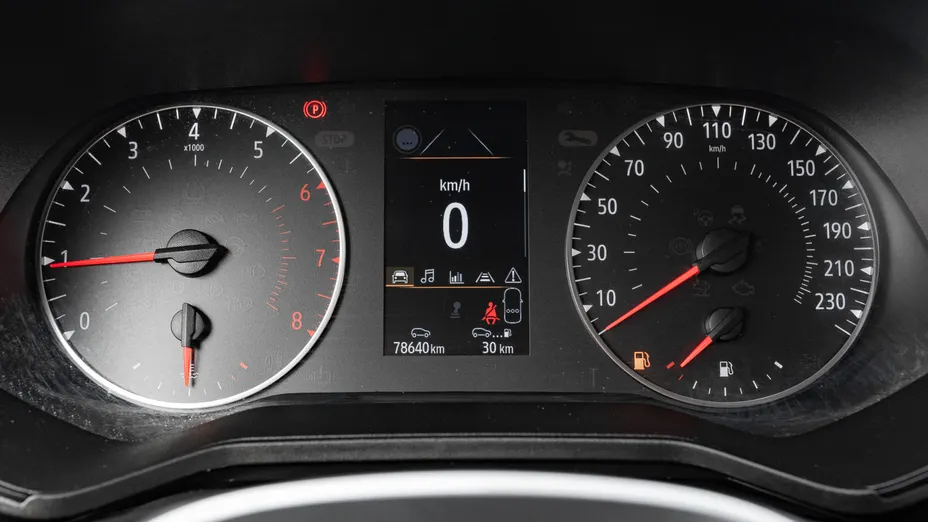 RENAULT Clio Clio 1.0 TCe Equilibre