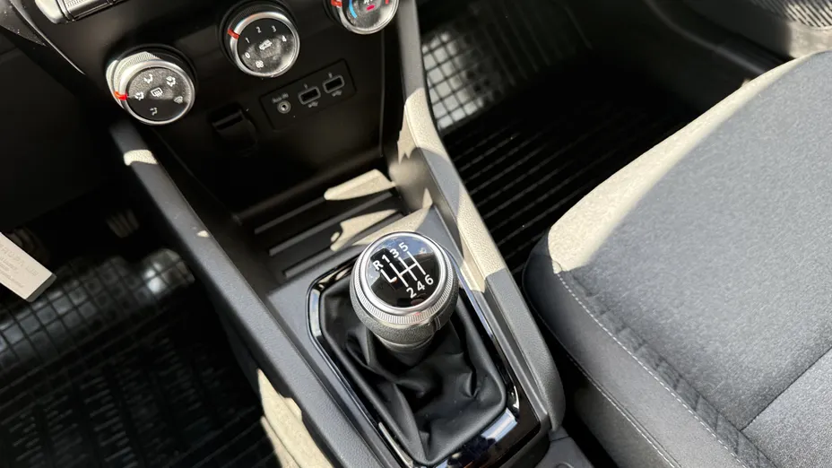 RENAULT Clio Clio 1.0 TCe Equilibre