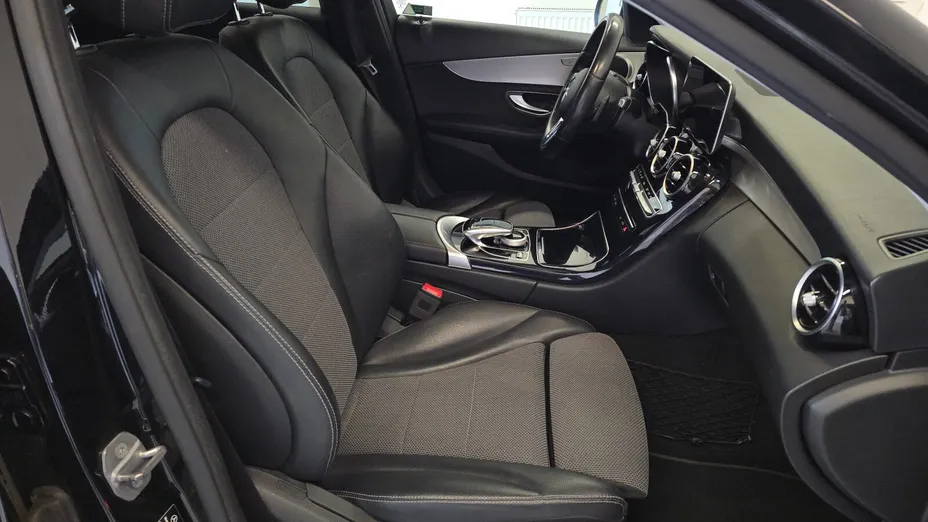 MERCEDES-BENZ C Klasa C 220 d 9G-TRONIC