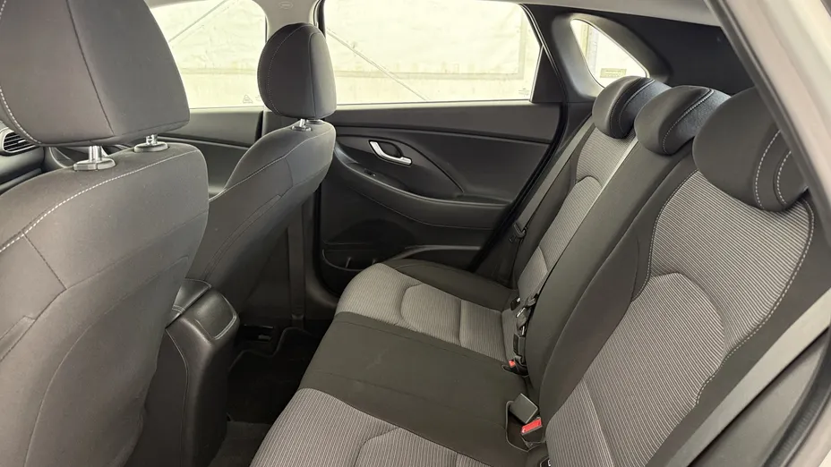 HYUNDAI i30 i30 1.4 Classic +