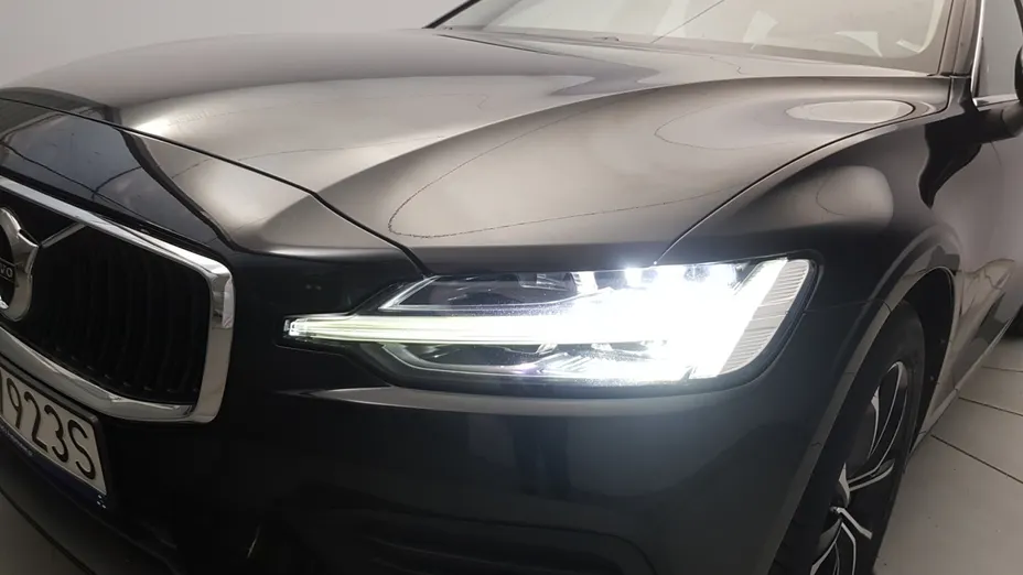 VOLVO V60 V60 B4 D Momentum Pro aut