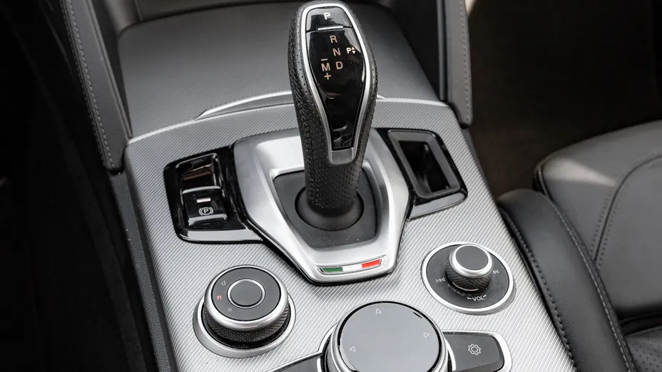 ALFA ROMEO Stelvio Stelvio 2.0 Turbo Veloce Q4 aut