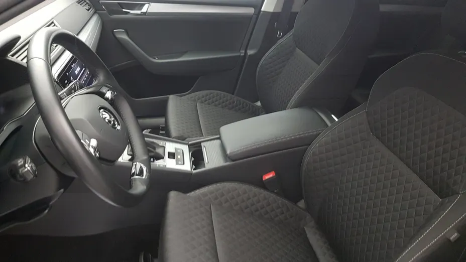 SKODA Superb Superb 2.0 TDI SCR Ambition DSG