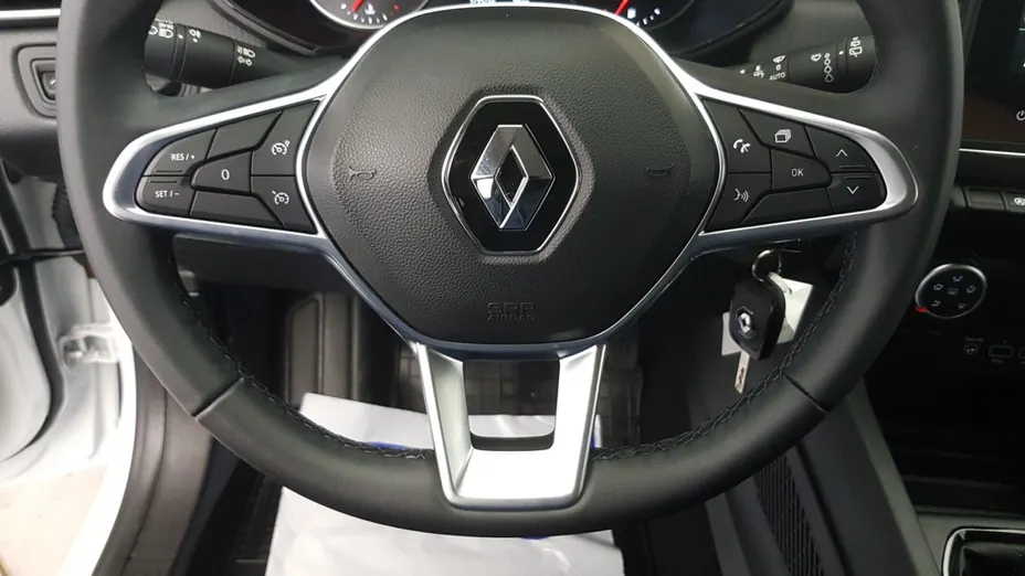 RENAULT Clio Clio 1.0 TCe Equilibre