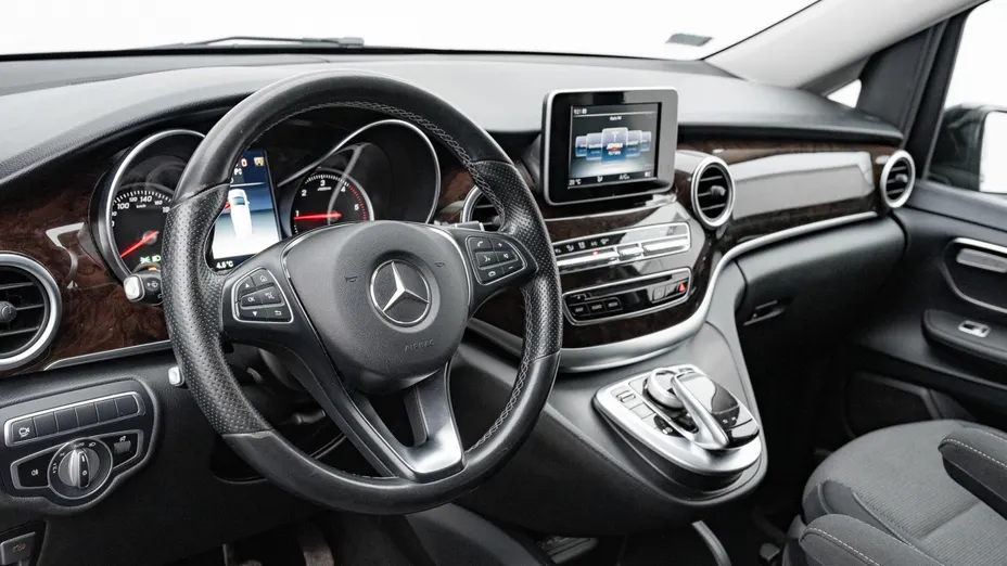 MERCEDES-BENZ V Klasa V 250 (BlueTEC) d 7G-Tronic (długi)