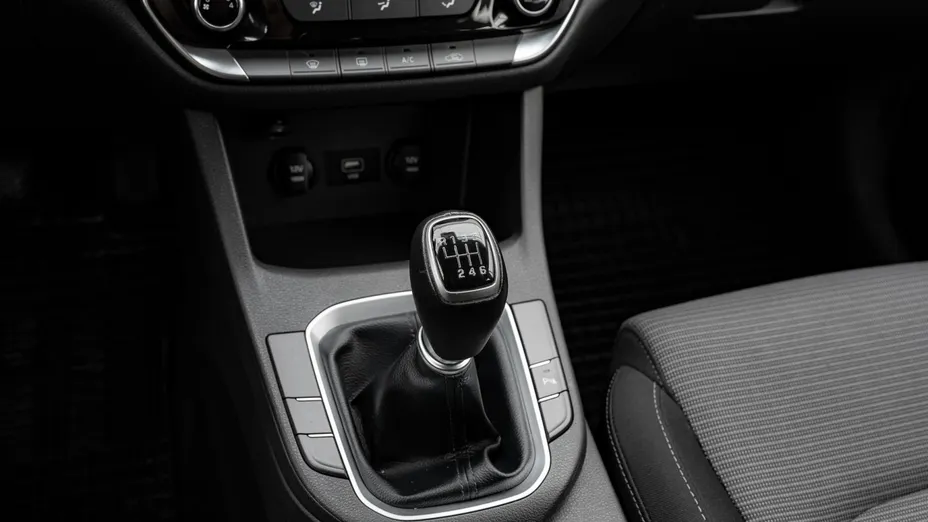 HYUNDAI i30 i30 1.5 DPI Classic +