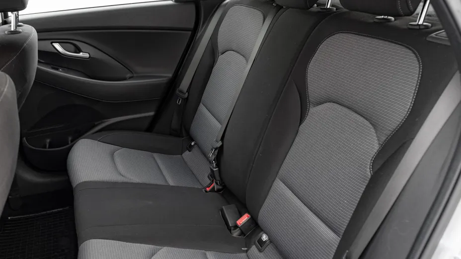 HYUNDAI i30 i30 1.5 DPI Classic +