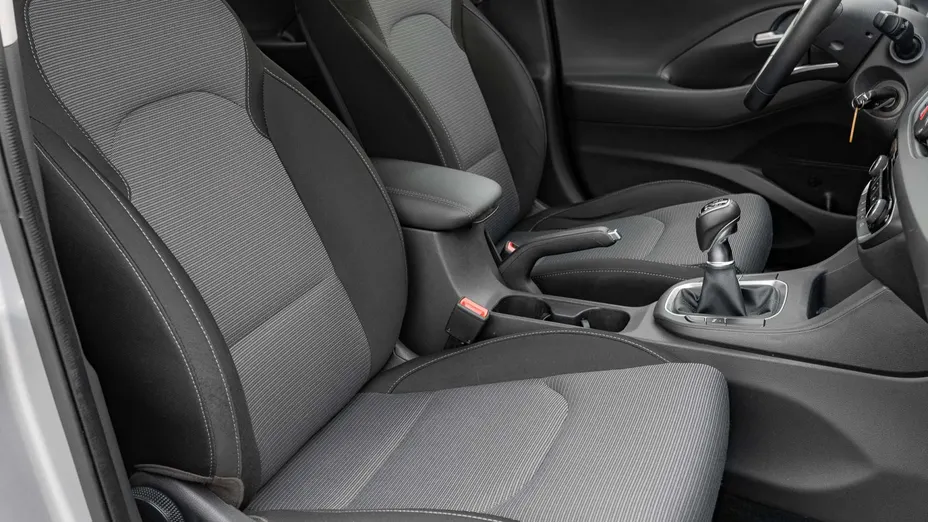 HYUNDAI i30 i30 1.5 DPI Classic +