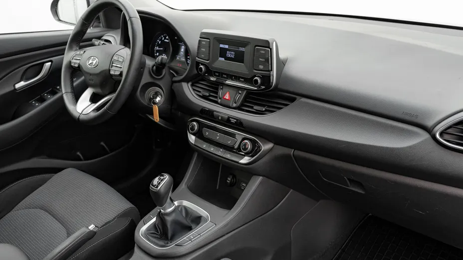 HYUNDAI i30 i30 1.5 DPI Classic +