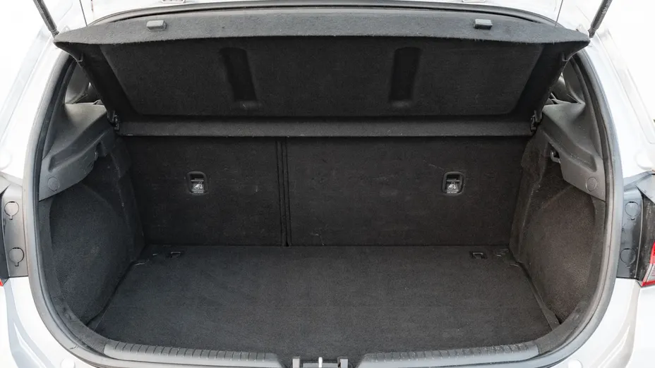 HYUNDAI i30 i30 1.5 DPI Classic +