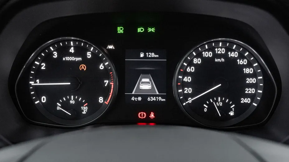 HYUNDAI i30 i30 1.5 DPI Classic +