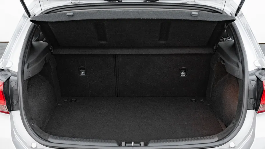 HYUNDAI i30 i30 1.5 DPI Classic +