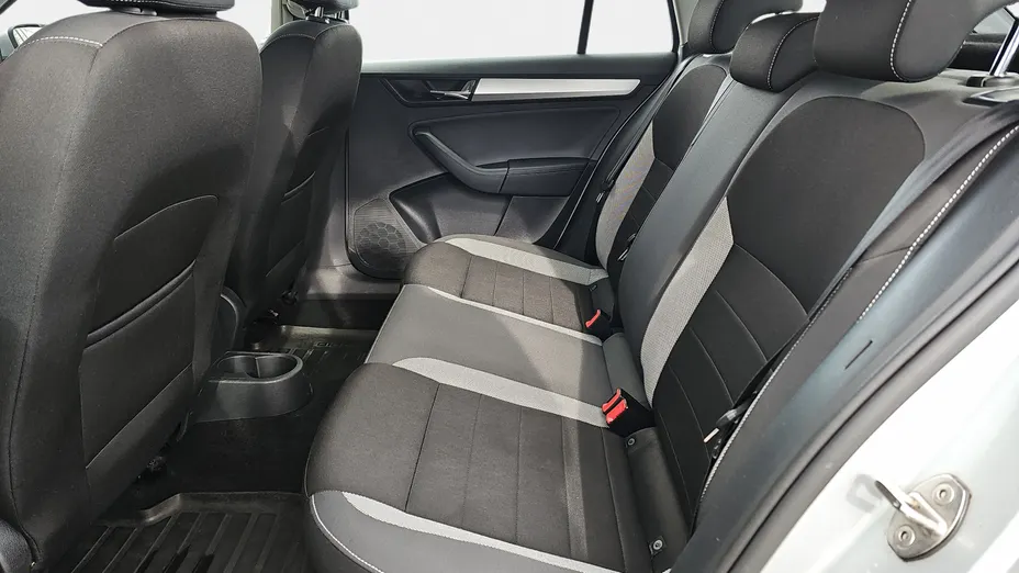 SKODA Rapid Rapid Spb. 1.0 TSI Ambition