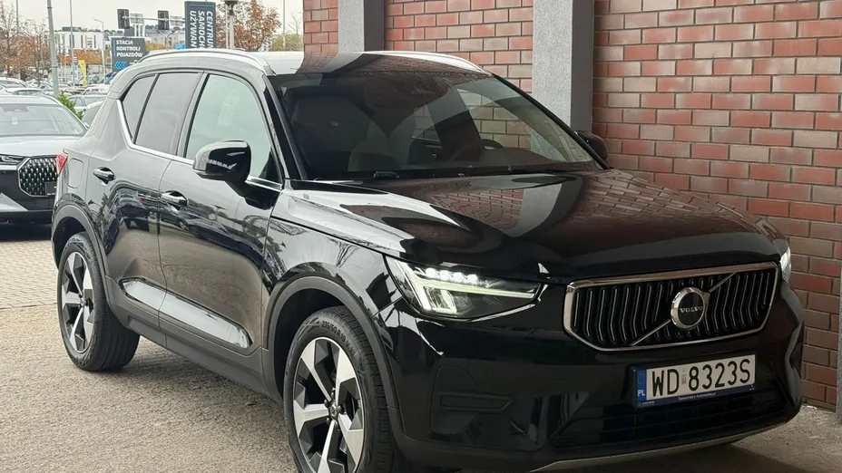 VOLVO XC40 XC40 B4 AWD Plus Bright aut