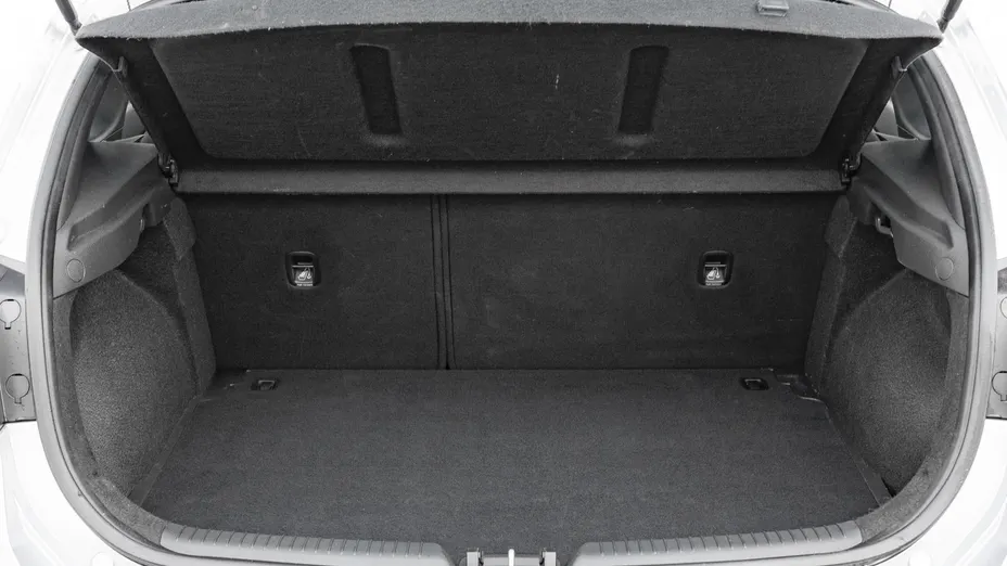 HYUNDAI i30 i30 1.5 DPI Classic +