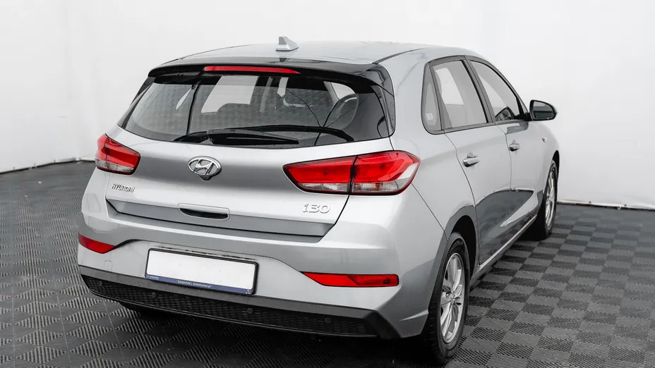 HYUNDAI i30 i30 1.5 DPI Classic +