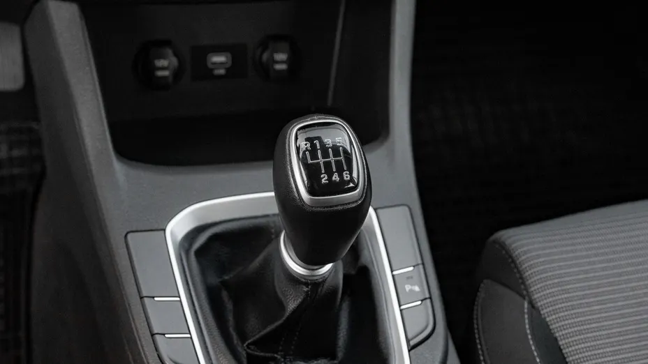 HYUNDAI i30 i30 1.5 DPI Classic +